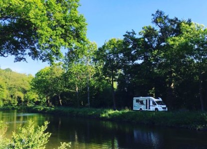 Notre grande aventure estivale en camping car est lancée ! Nous sommes encore proche…