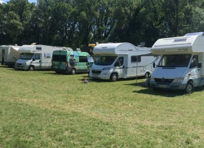 Et voilà, le grand rassemblement des familles autour du monde est terminé. 300 personnes…