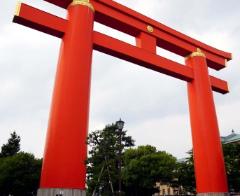 La majestueuse porte du Heian Shrine