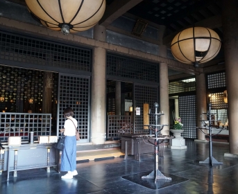 Dans le temple de Kurama