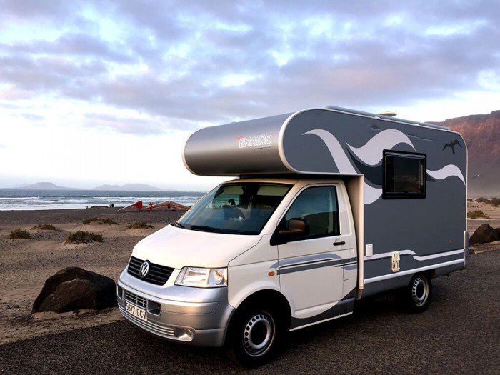 Notre premier bivouac à Lanzarote dans notre maison roulante pour 1 mois.