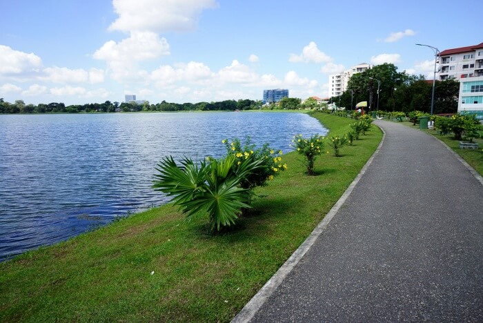 Seul inconvénient de cette promenade : pas d'ombre !