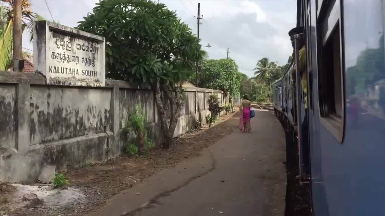 [VIDEO – LE TRAIN AU SRI LANKA – 1 minute] Hier, nous avons pris…